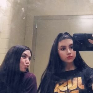 Meet your Posher, Araina